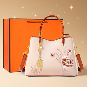 【BUYREW】즐거운 쇼핑 되세요！이벤트 기간 내 주문 시 사은품 랜덤 증정